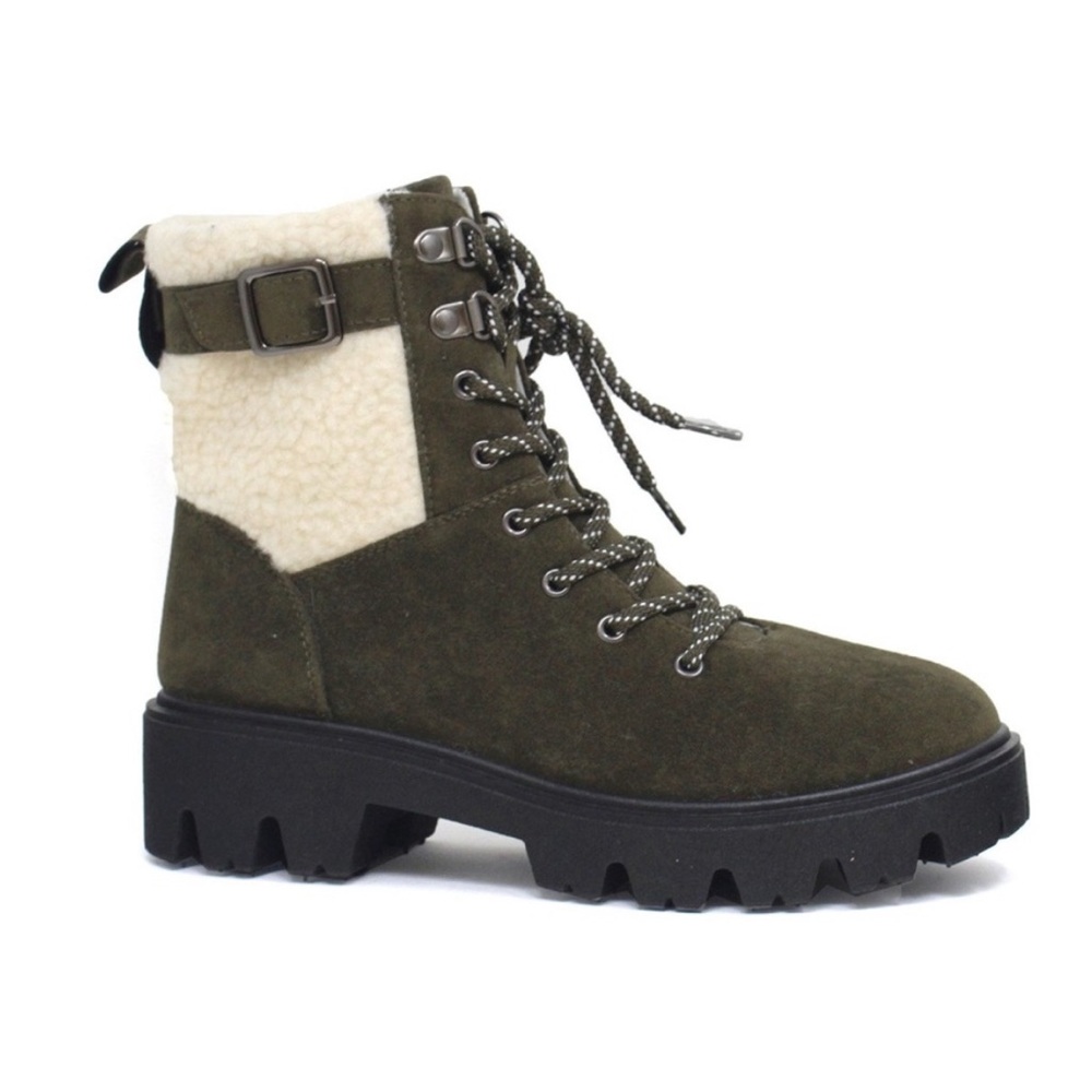Women's Olive Green Lace-Up Lug Sole Boots
